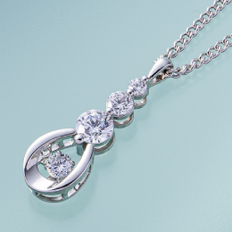 水晶院のペンダント1